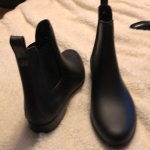 Sam Edelman rain boots size 7 matte black